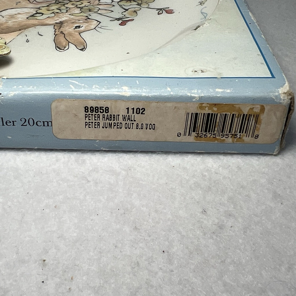 Peter Rabbit Wedgwood Peter Jump Out Collector Plate 92’ Made In England 8” - Picture 6 of 11